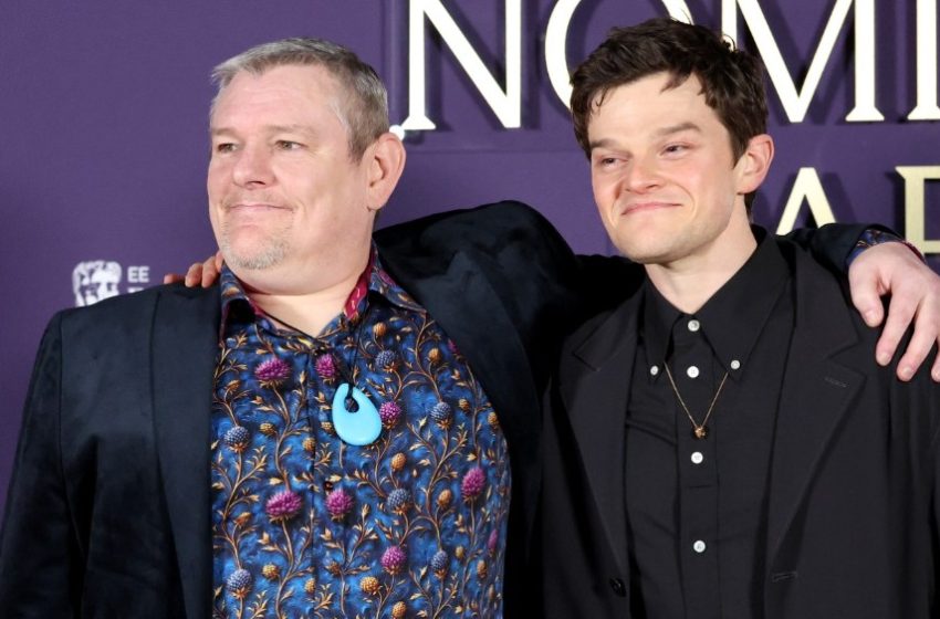  Alan Cumming Addresses ‘Strong Language’ After Tourette’s Outbursts