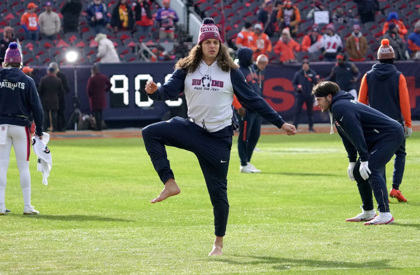 Mack Hollins, seen warming up before the AFC Championship Game in his usual barefoot style, provided a spark in the Patriots’ big win in Denver.