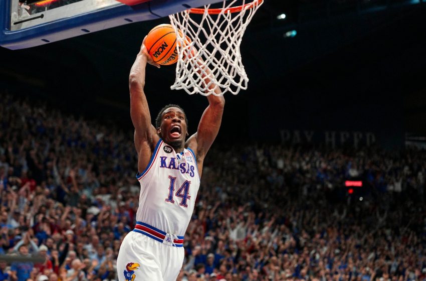  Kansas’ Melvin Council Jr. Stunned By Statline Against Arizona: Video