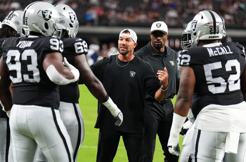  Klint Kubiak promoting ex-Pete Carroll assistant to Raiders defensive coordinator