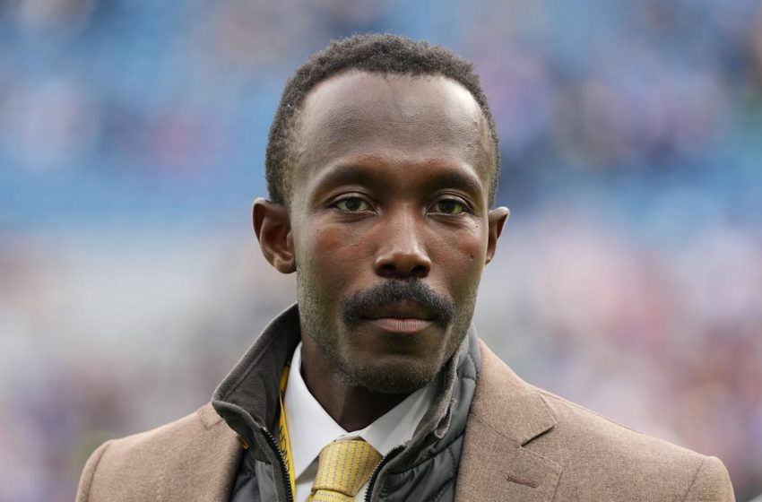  Kwesi’s Paternity Leave Shines Light on NFL’s Total Sacrifice Demands