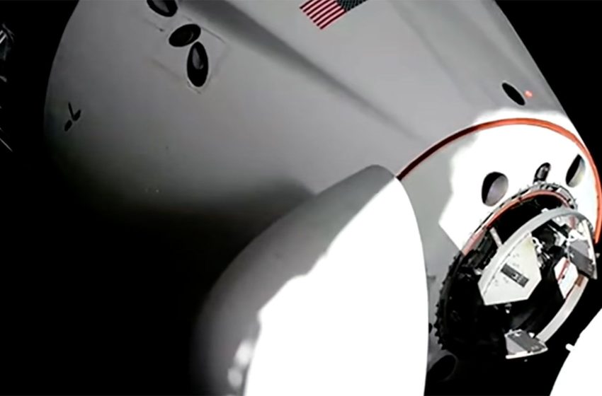  SpaceX Dragon astronauts make Valentine’s Day docking at space station to boost skeleton crew