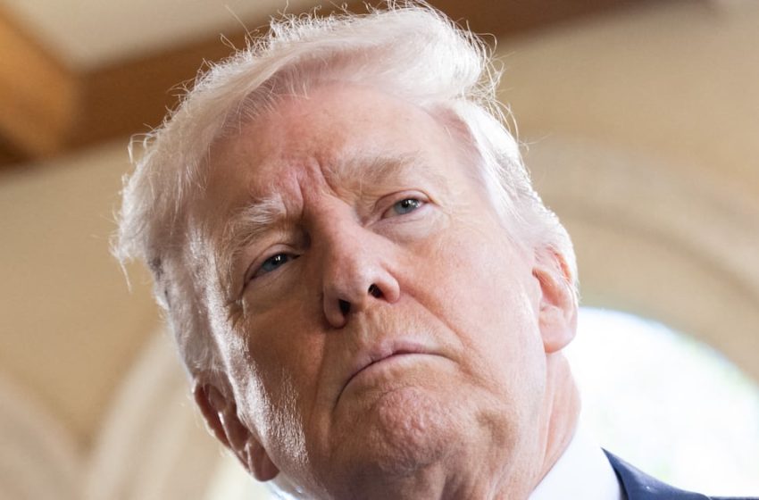  Trump’s Stand-Up Set Met With Awkward Silence From MAGA Allies