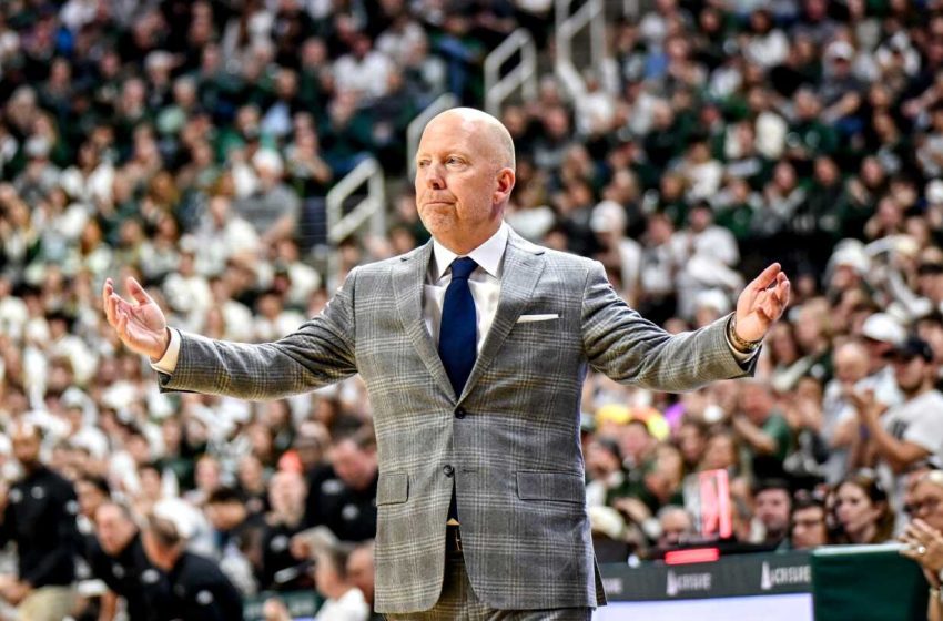  Mick Cronin apologizes to player for ejecting him, says he needs to do better at representing UCLA