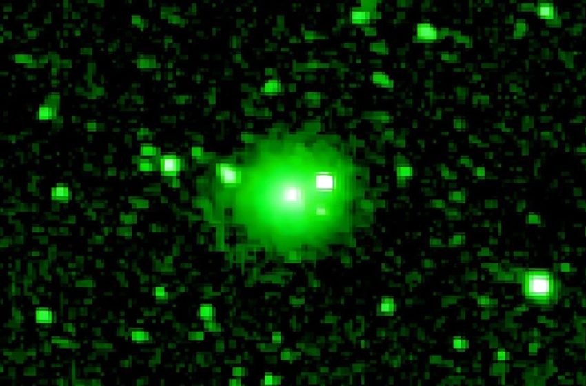  NASA Spotted This Comet as It Exploded, and It’s Full of Organic Chemicals