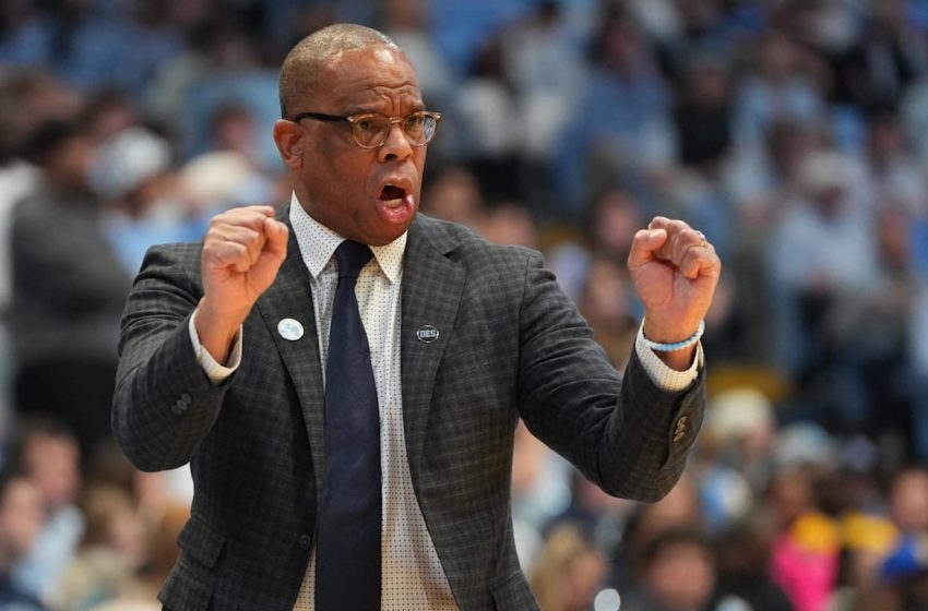  North Carolina Has Bigger Problems Than Hubert Davis, and It Might Save His Job