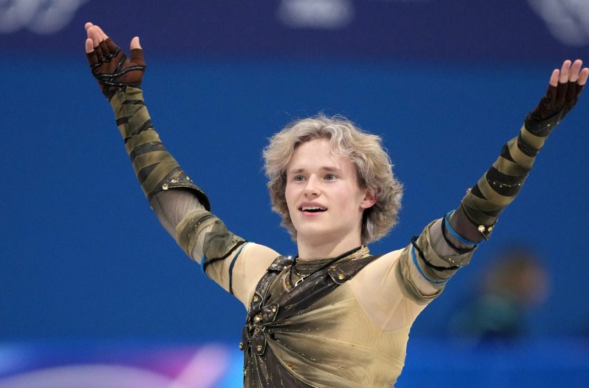  Olympic figure skating live updates: Ilia Malinin skates the men's short program – NBC Olympics