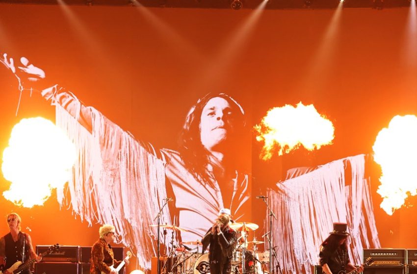  Post Malone Leads All-Star Tribute to Ozzy Osbourne at Grammy Awards