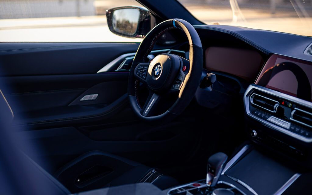  There’s Only One Way A Mustang Dark Horse Can Beat A BMW M4 Like This