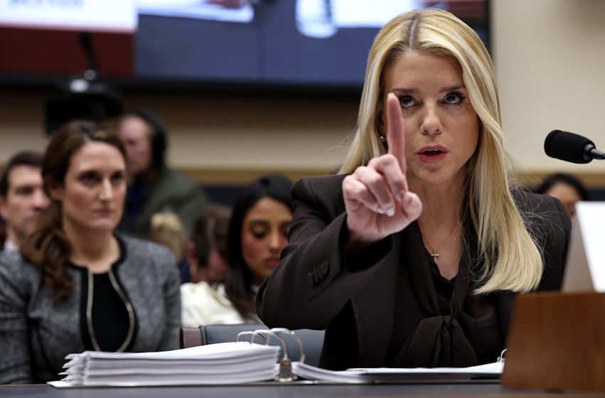  Pam Bondi is leaving her Democratic successor a mess
