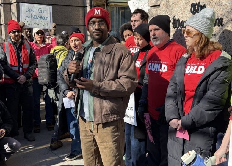  Laid‑off Washington Post staff rally outside DC headquarters after massive cuts