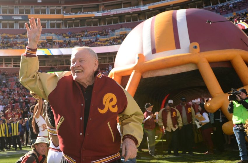  Pro Football Hall of Famer Sonny Jurgensen dies at 91