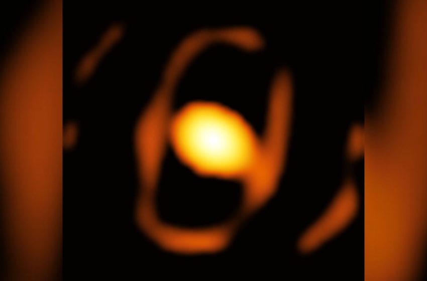  ‘Behemoth star,’ previously thought to be dying, is ‘rising from the ashes’ like a pheonix