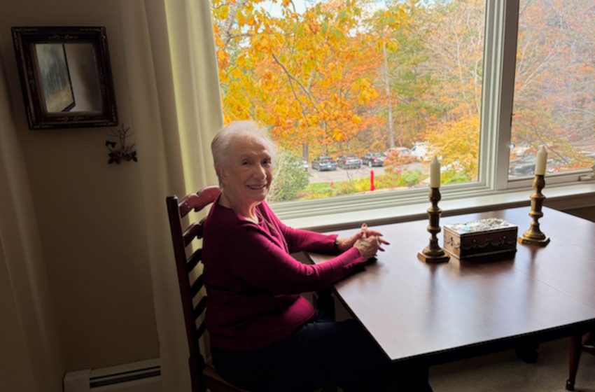  Meet Boston’s feel-good influencer behind riskyandthegiantpeach. She’s 95.