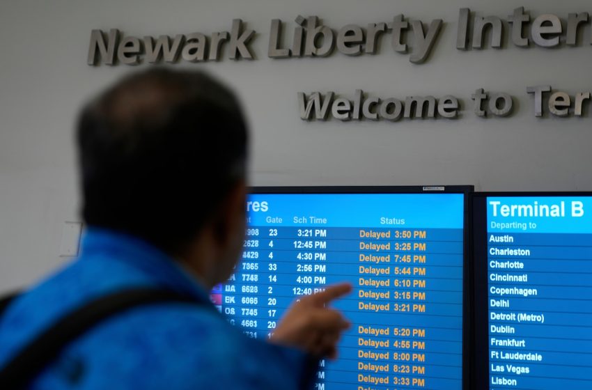  Newark Airport cancellations: More than 1,000 flights grounded by blizzard