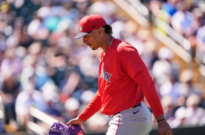  Red Sox rotation hopeful Johan Oviedo struggles in spring debut