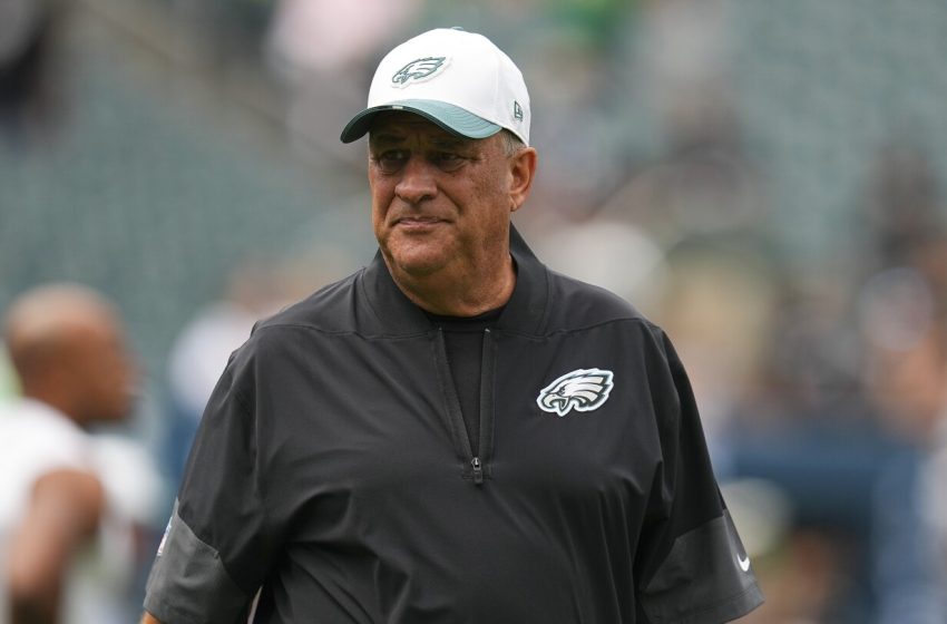 Report: Vic Fangio considered retiring, is currently expected back with Eagles