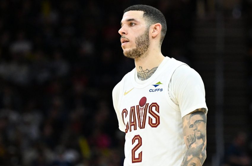  Reports: Cavs deal Lonzo Ball to Jazz in three-team swap