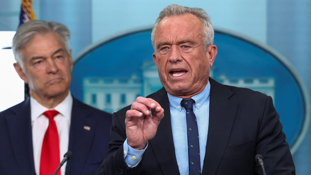 שר הבריאות האמריקני רוברט פ. קנדי ג'וניור