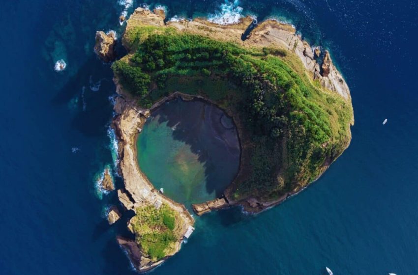  Scientists Just Uncovered the Biggest Underwater Volcano Eruption Ever, Hidden for Years Beneath the Pacific