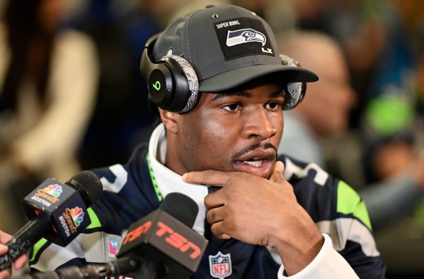  Seahawks rookie safety Nick Emmanwori injures ankle during Super Bowl practice