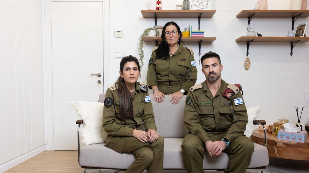 Lt. Col. Meir Rubaha, Lt. Col. (res.) Aliza Dolev and Lt. Col. Tal Ashkenazi: 'He who does not develop post-trauma will grow from experience (Photo: Oz Moalem) Lt. Col. Meir Rubaha, Lt. Col. (res.) Aliza Dolev and Lt. Col. Tal Ashkenazi: 'He who does not develop post-trauma will grow from experience
