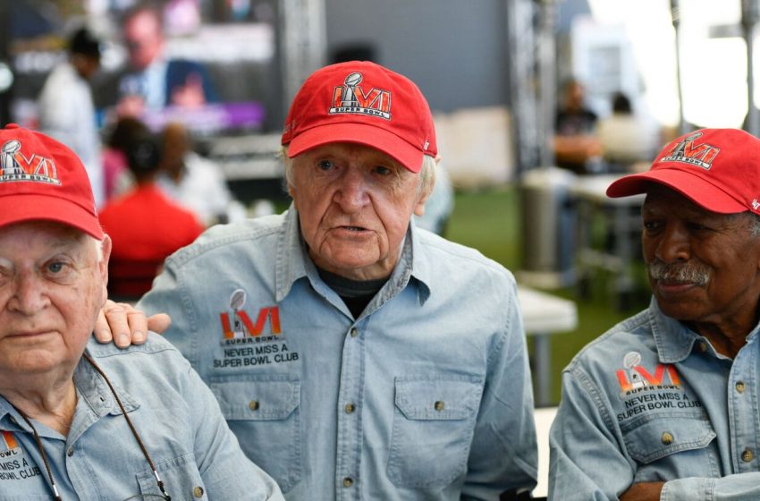  The four people who have attended all 59 Super Bowls will be back for No. 60 on Sunday