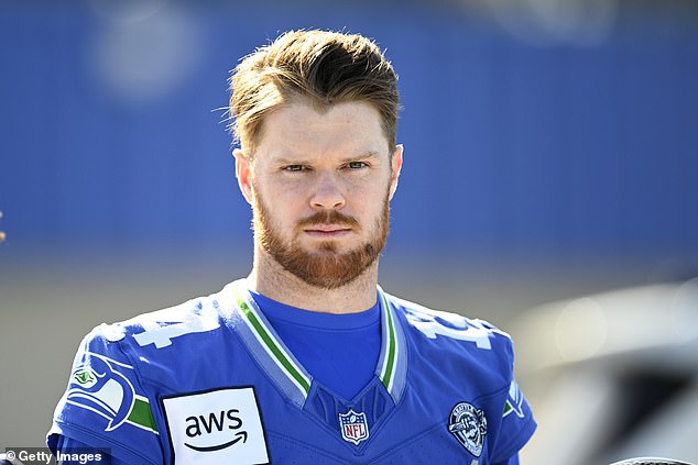  The most unlikely Super Bowl star? On his FIFTH team, Seahawks QB Sam Darnold has a chance to prove the world wrong… and he’s ready to take it