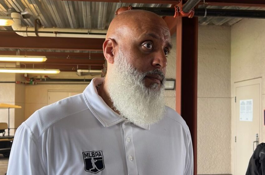  Tony Clark To Step Down As MLBPA Executive Director