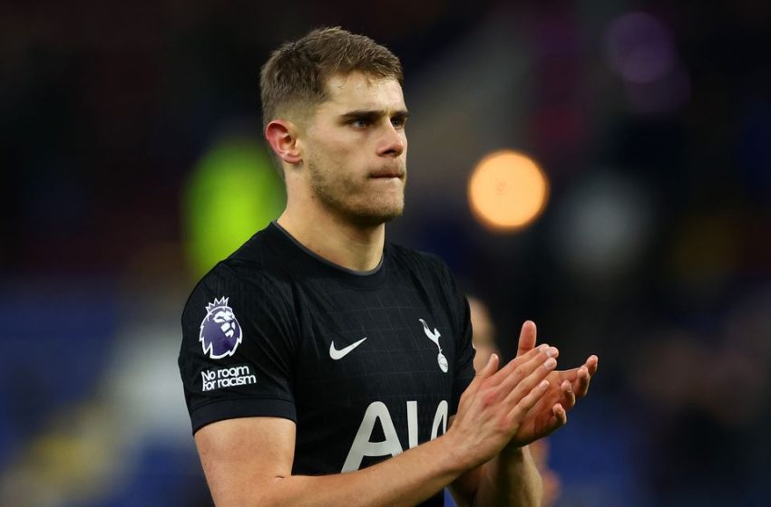  Tottenham confirmed team vs Man United – Van de Ven, Odobert and Sarr start as Frank makes changes