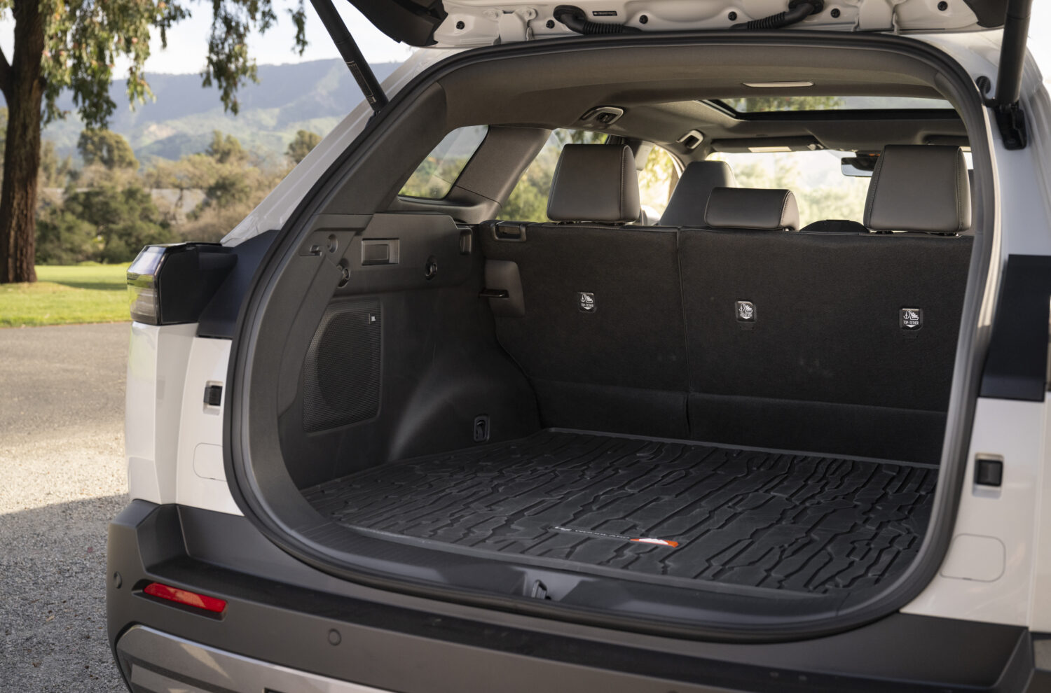 Toyota-bZ-Woodland-EV-interior