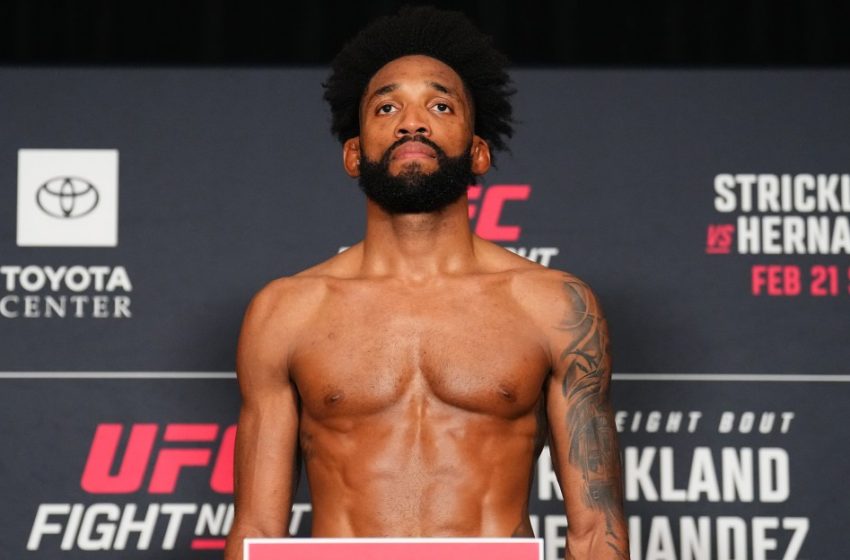  UFC Houston weigh-in results: Phil Rowe has scale scare, avoids third weight miss