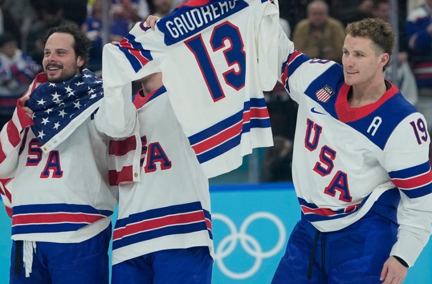  U.S. men’s hockey honors Johnny Gaudreau after gold medal victory over Canada