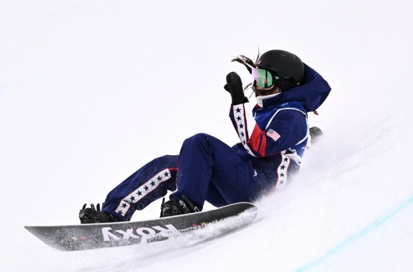 U.S. snowboarding star Chloe Kim takes silver in women’s halfpipe