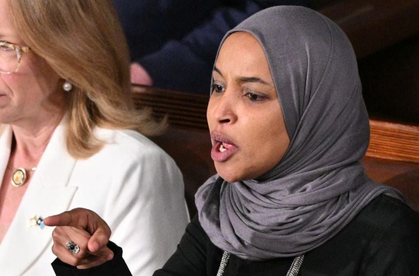  Ilhan Omar Disrupts Trump’s State of the Union With Searing Message
