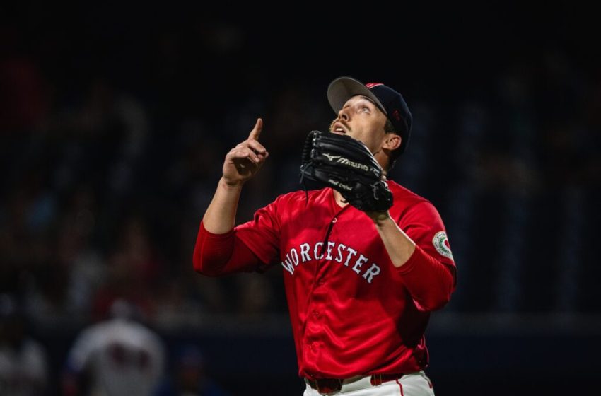  White Sox Notes: Hicks, Sandlin, Leasure