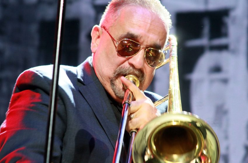  Willie Colón, Pioneering Salsa Icon, Dead at 75