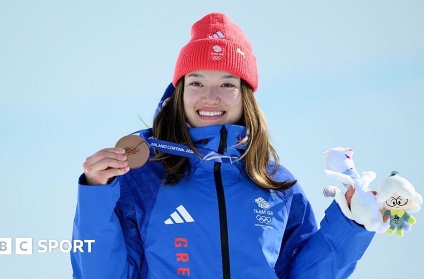  Winter Olympics 2026: Zoe Atkin wins halfpipe bronze for Team GB’s fifth medal