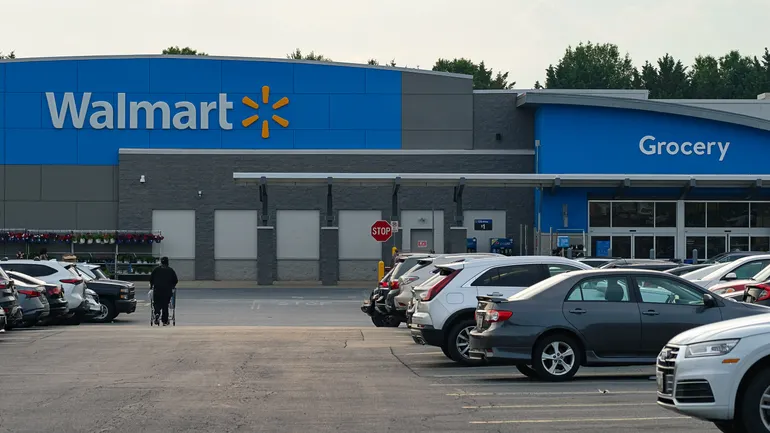  Walmart furthers gains with higher-income shoppers