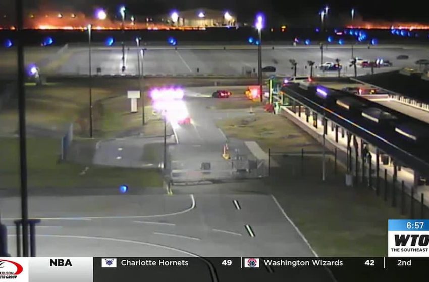  Fire crews contain grass fire at Savannah/Hilton Head International Airport