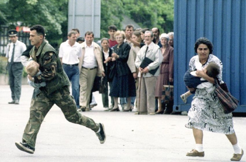  Italy’s investigation into ‘human safaris’ in Sarajevo calls in first suspect | International