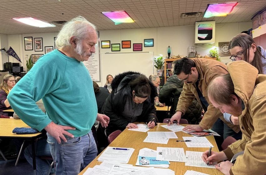  Immigration, fraud motivate voters in strongly attended Minnesota precinct caucuses – MPR News