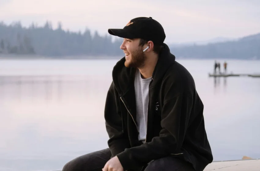  Apple could be dropping eyes in the side of your head with new AirPods that can see