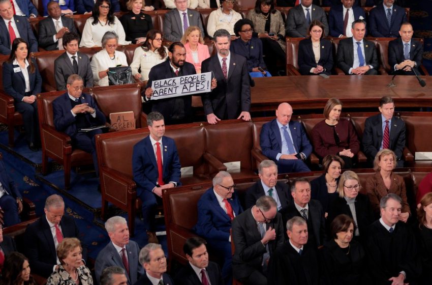  Trump SOTU Sees Texas Congressman Escorted Out Again After Obama Protest
