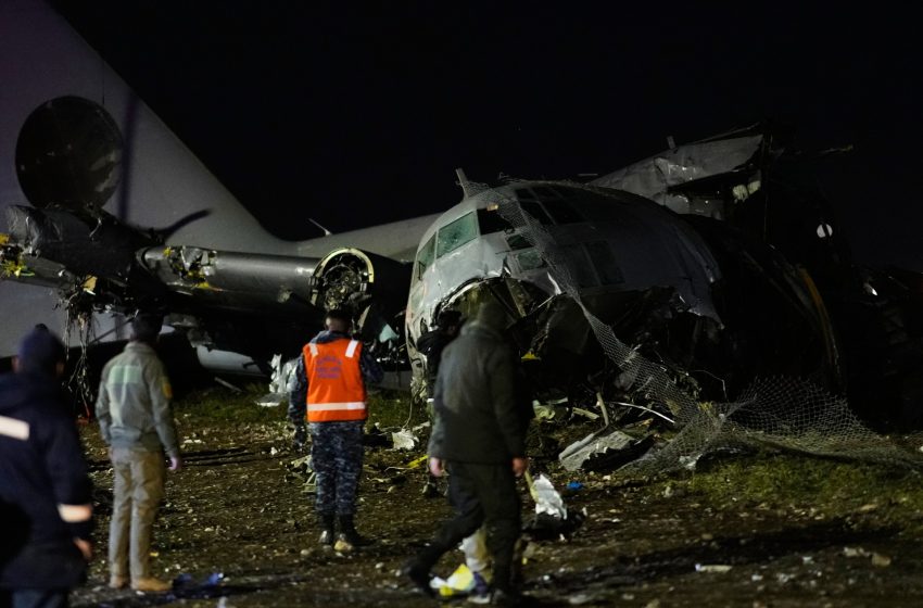  Bolivian military plane carrying banknotes crashes near capital, killing 20 | Aviation News
