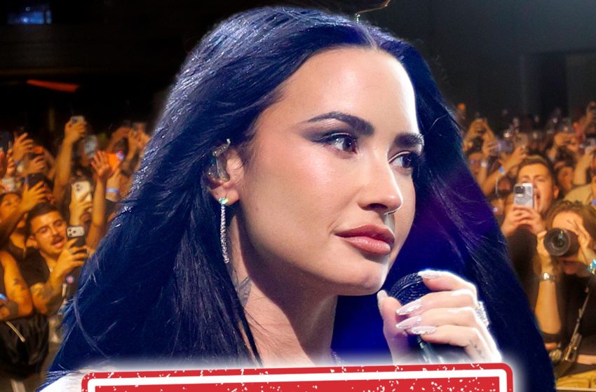  Demi Lovato Postpones Tour, Cancels Dates to Protect Her Health