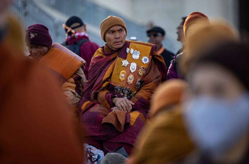  Buddhist monks vs. Trump’s fake “Board of Peace”
