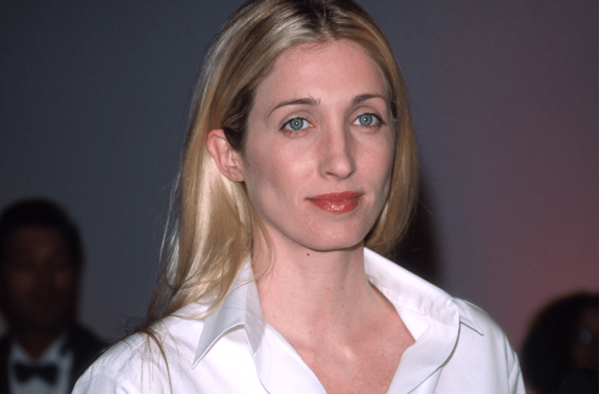  Carolyn Bessette Kennedy’s Best Fashion Moments Ahead of Auction