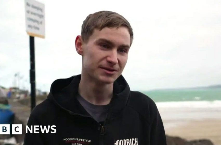  Walker escaped cliff collapse 'by seconds' – BBC