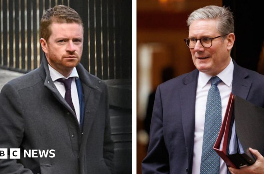  McSweeney quits as PM’s chief of staff, saying he takes ‘full responsibility’ for advising Mandelson appointment